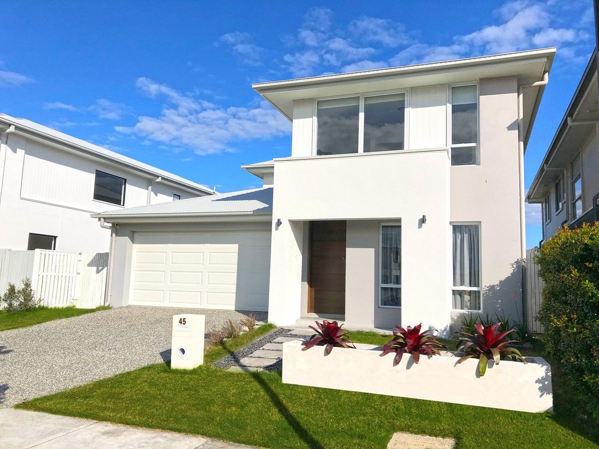 4 bedrooms House in 45 Forest Court HELENSVALE QLD, 4212