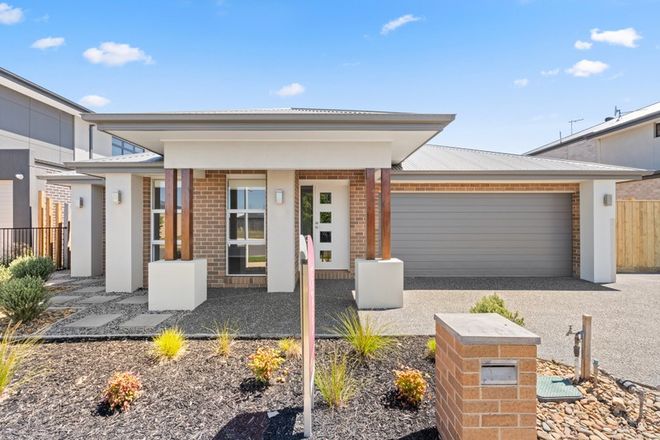 Picture of 13 Taradale Crescent, FRASER RISE VIC 3336