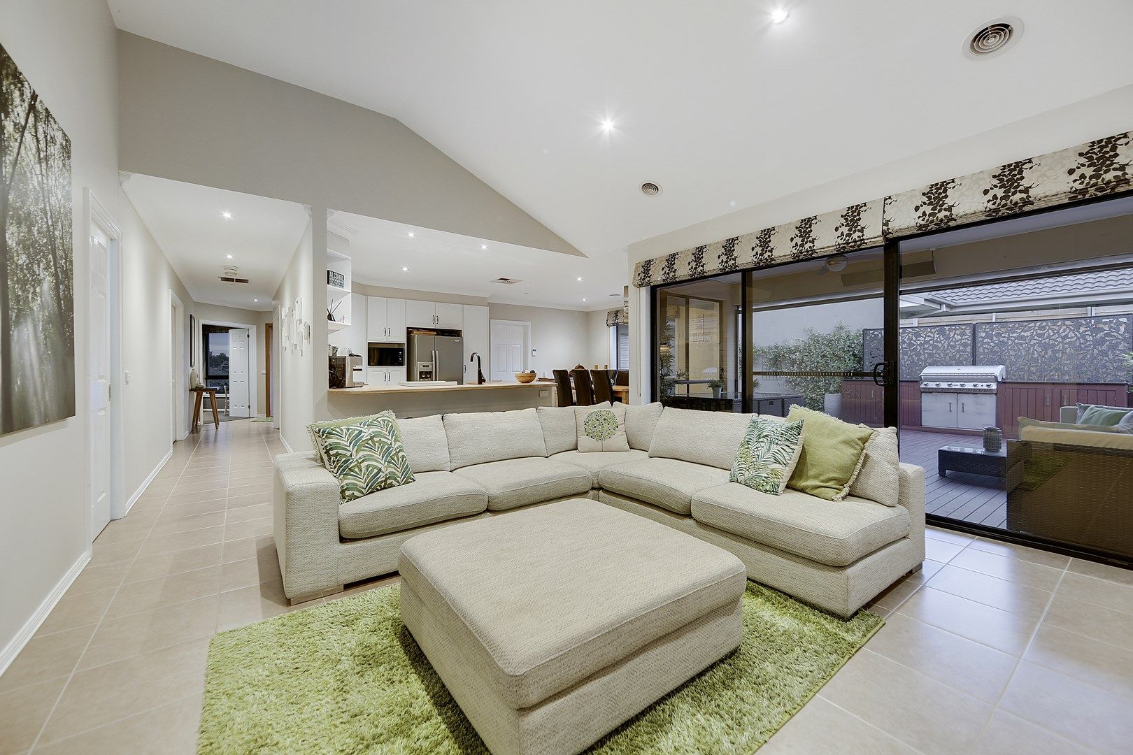 147 Sandhurst Boulevard, Sandhurst VIC 3977, Image 0