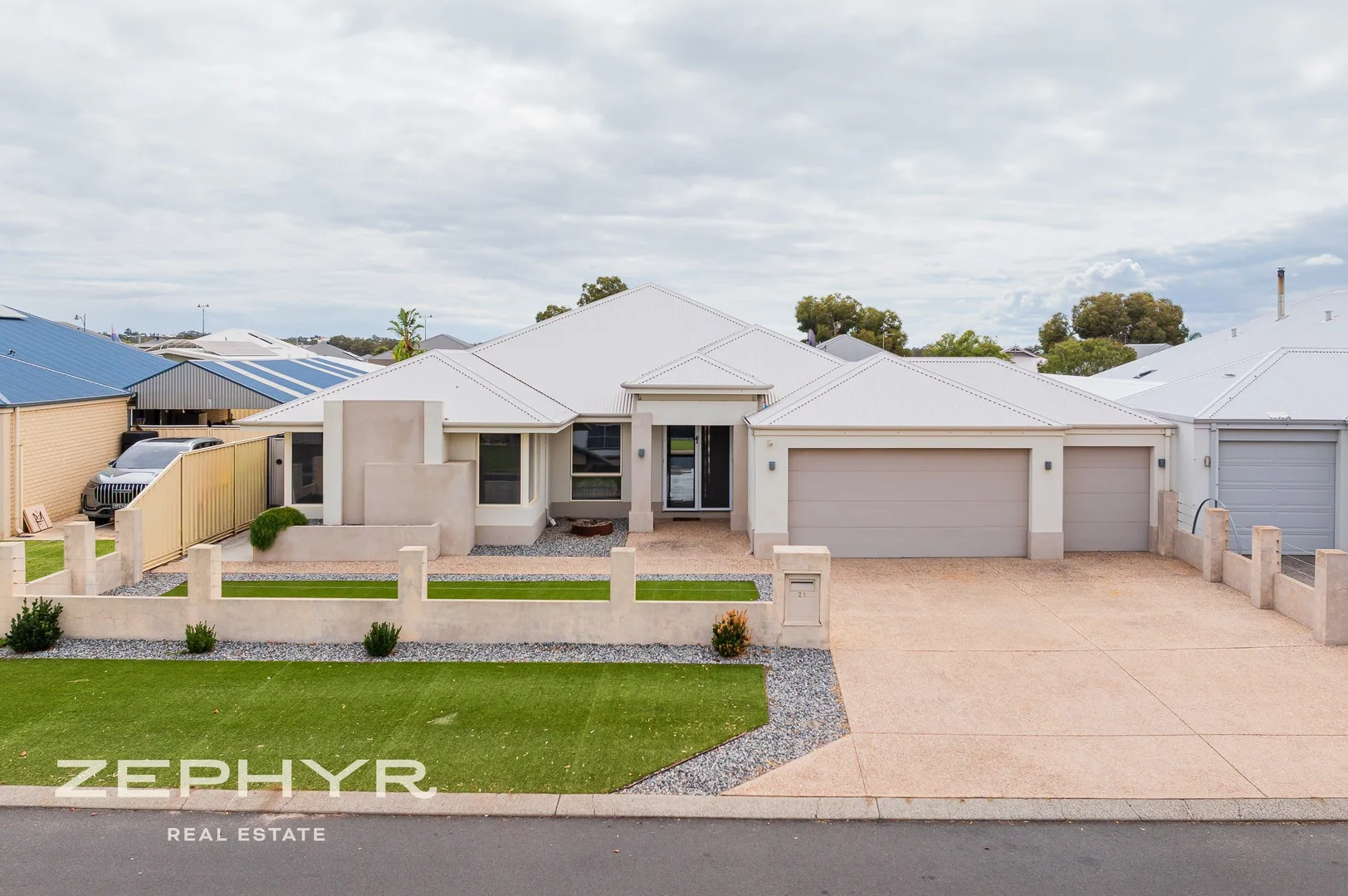 Primary image of 21 Kalang Way, Millbridge WA 6232