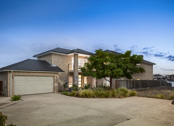 12 Rhode Island Close, Point Cook VIC 3030