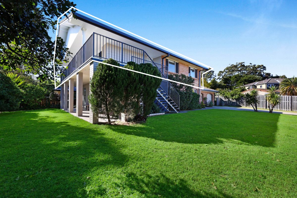 2 bedrooms Duplex in 2/2 Macaw Avenue MIAMI QLD, 4220