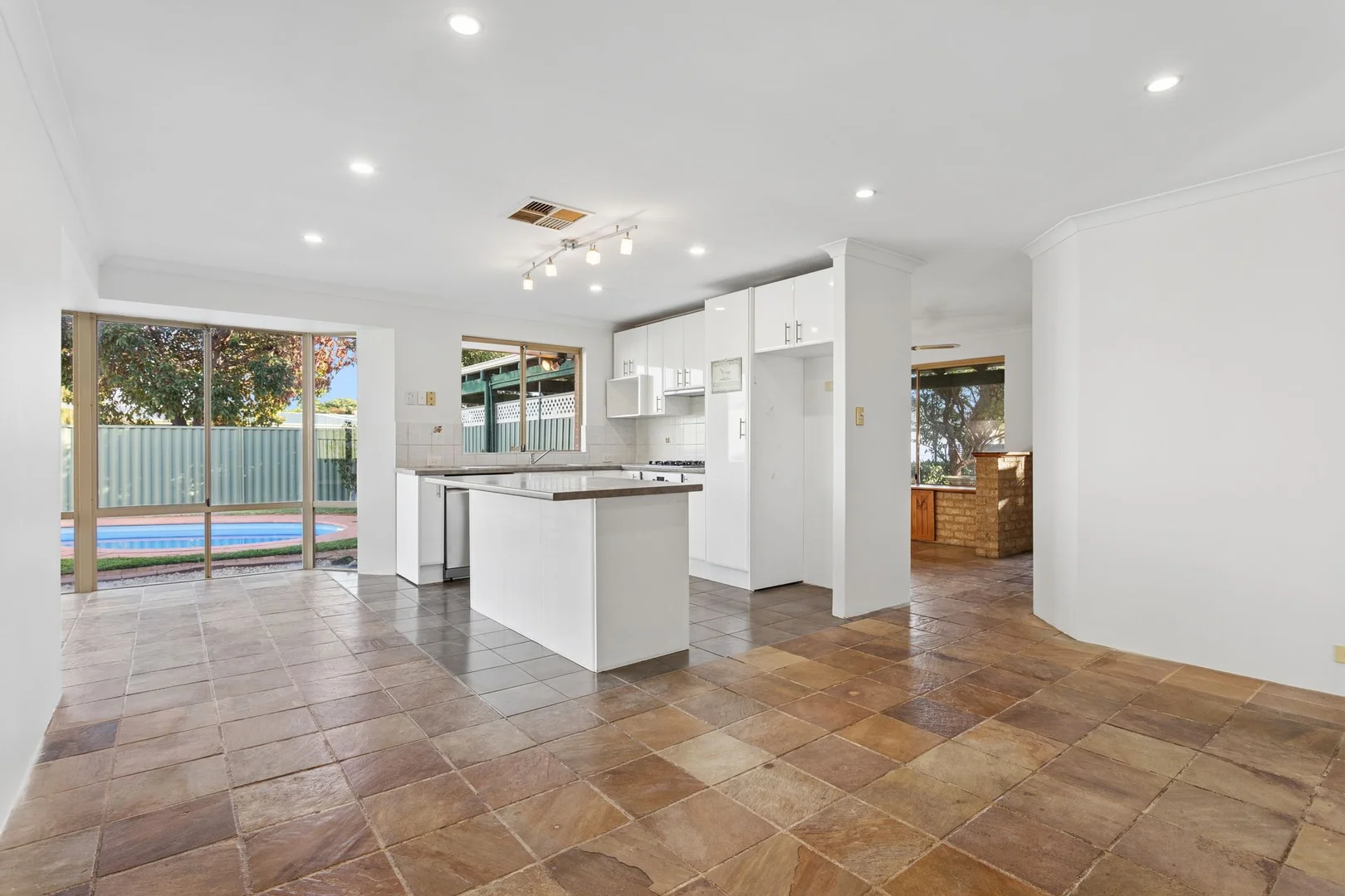 Additional image 4 of 2 Jabiru Rise, Ballajura WA 6066