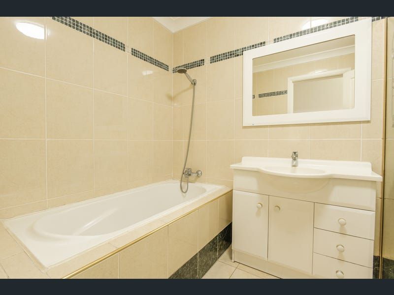 3 bedrooms Apartment / Unit / Flat in 6/91 mulga road OATLEY NSW, 2223