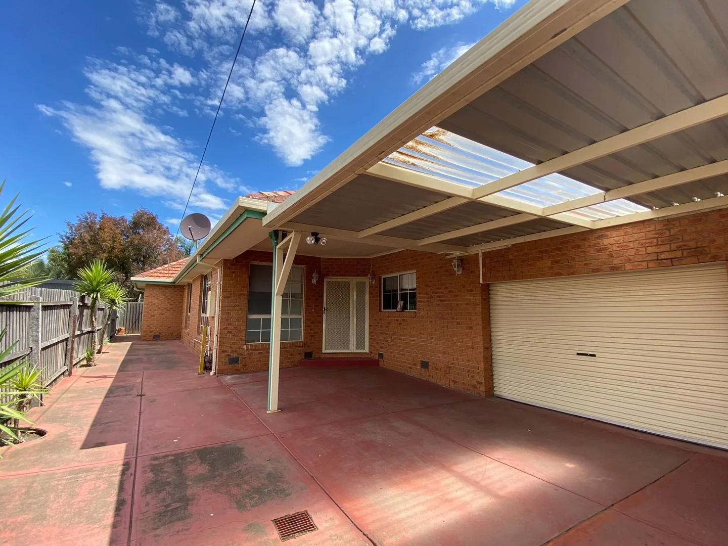 Primary image of 2/27 Leamington Street, Reservoir VIC 3073