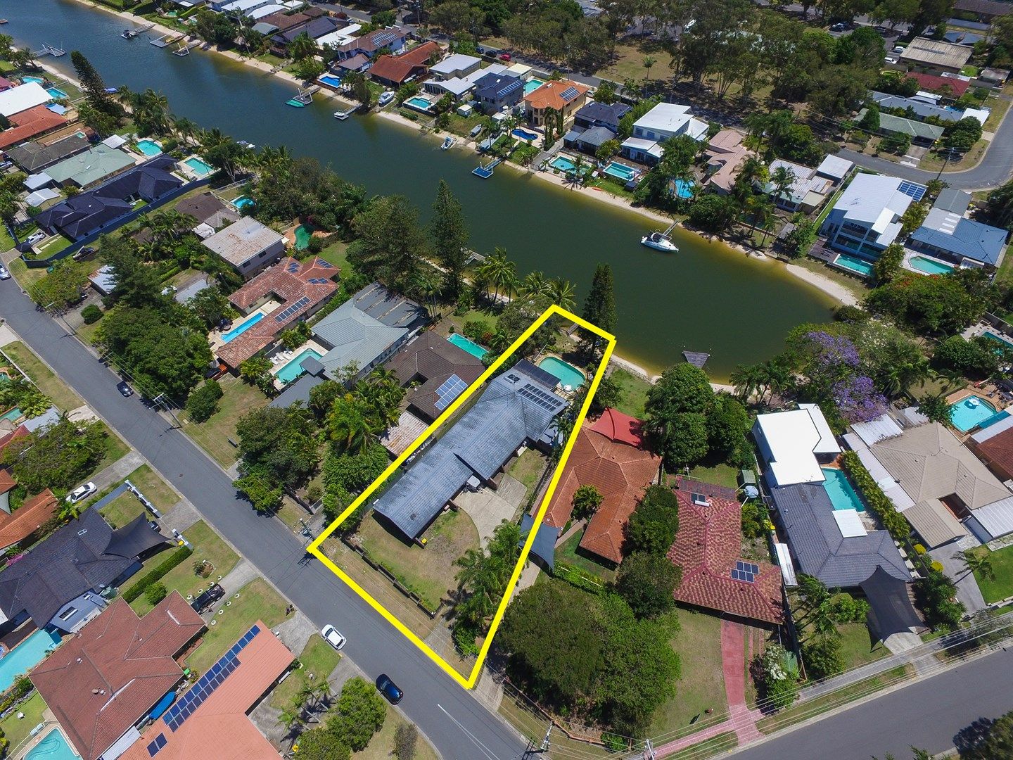 3 Park Avenue, Broadbeach Waters QLD 4218, Image 2