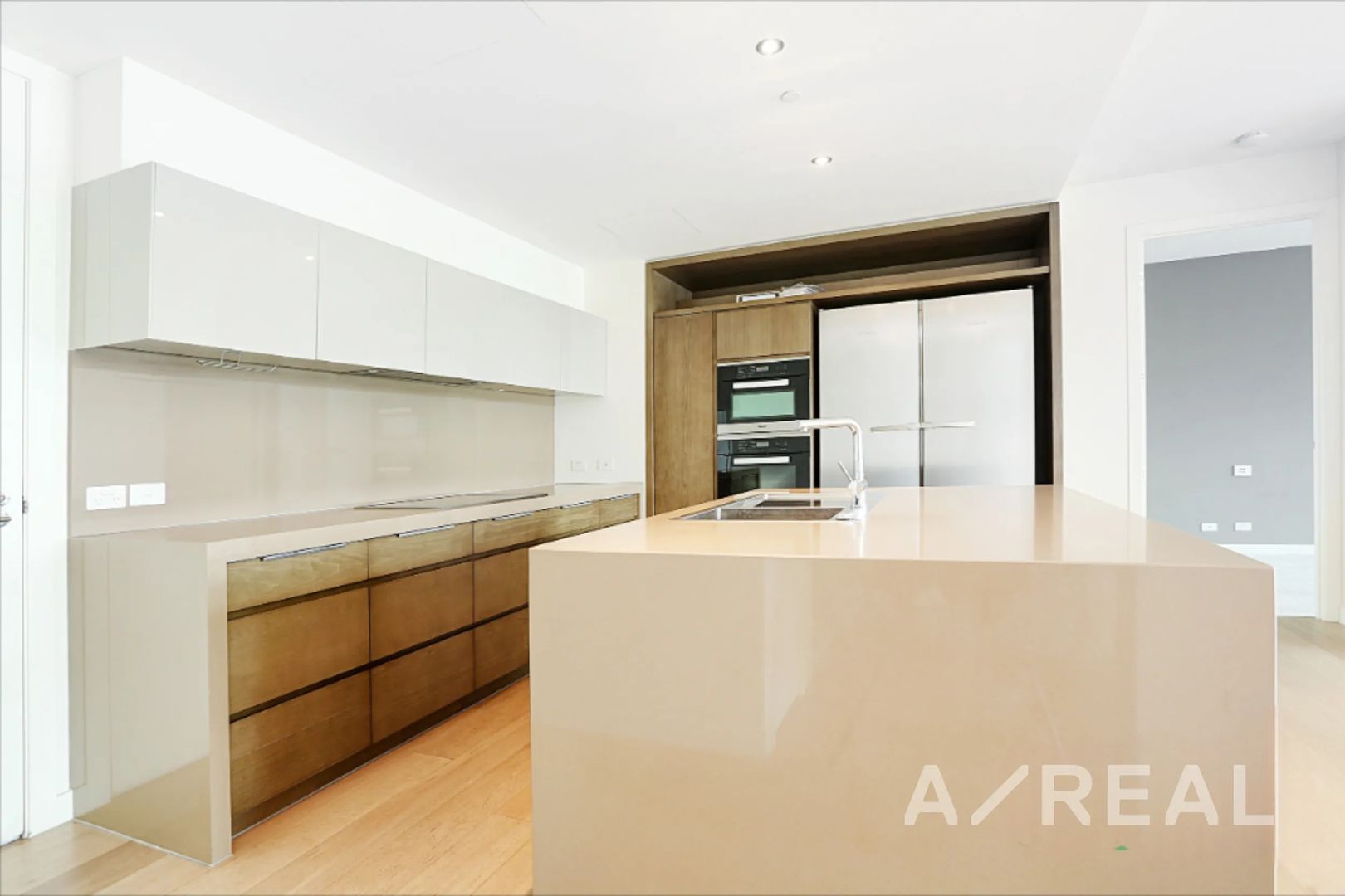 43M/9 Waterside Place, Docklands VIC 3008, Image 2