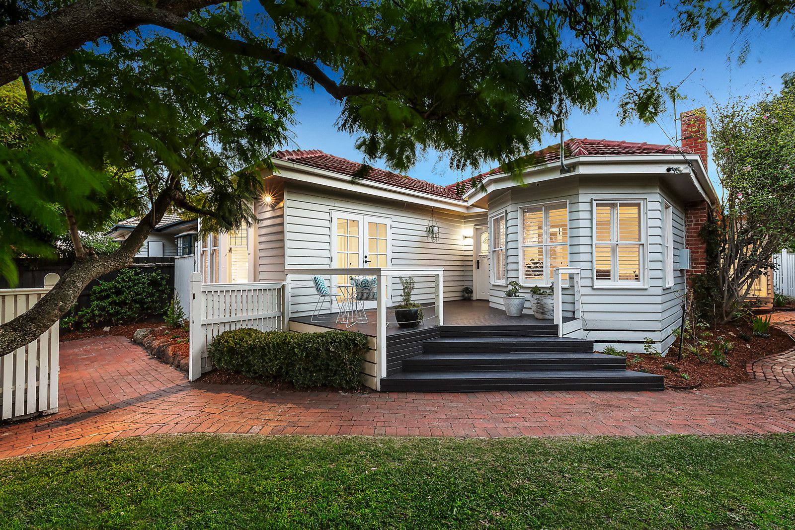 143 Oak Street, Beaumaris VIC 3193, Image 0