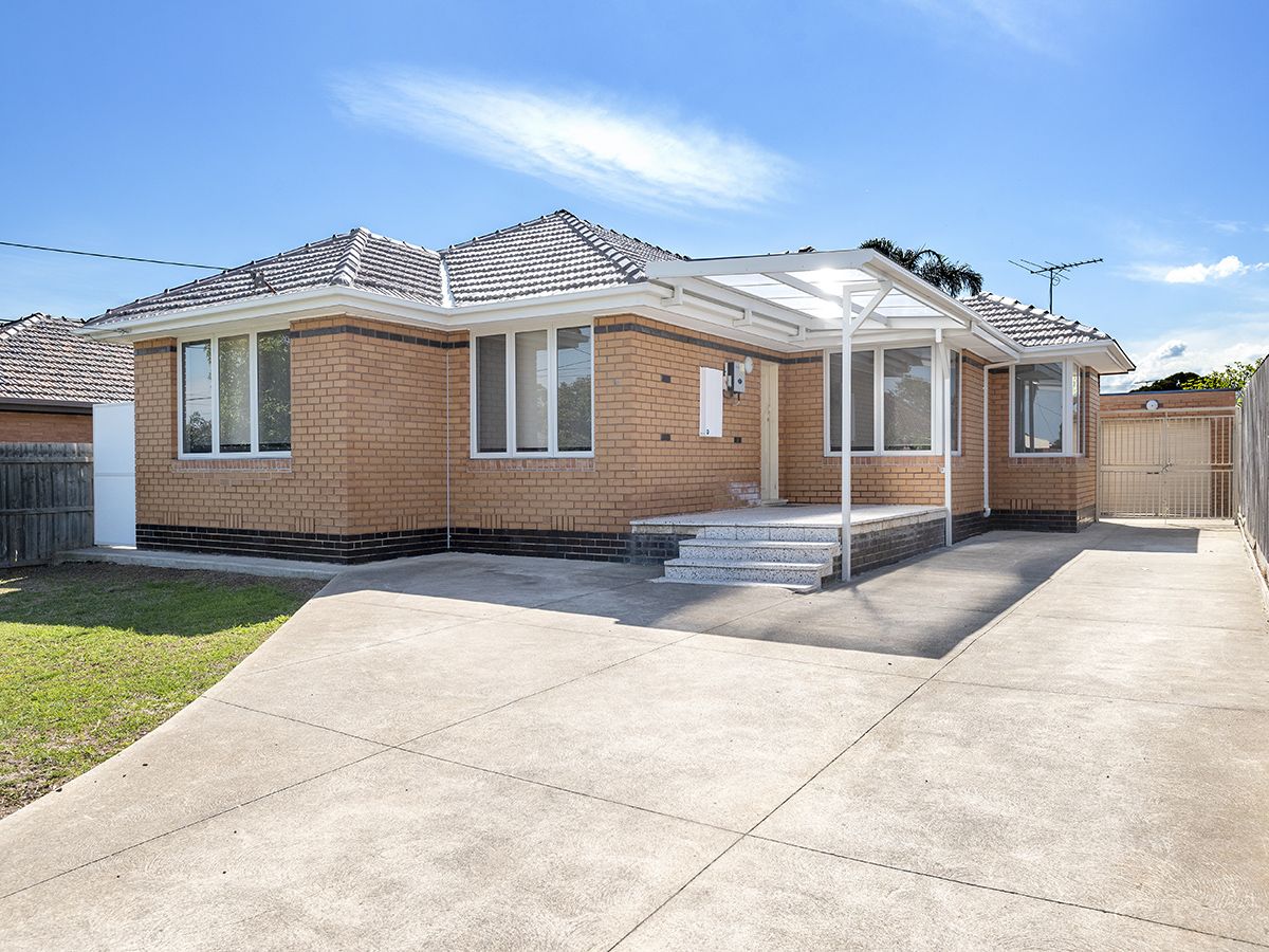 16 Monmouth Street, Avondale Heights VIC 3034