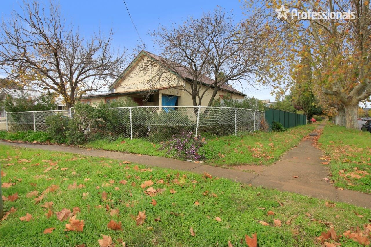 32 Travers Street, Wagga Wagga NSW 2650, Image 0