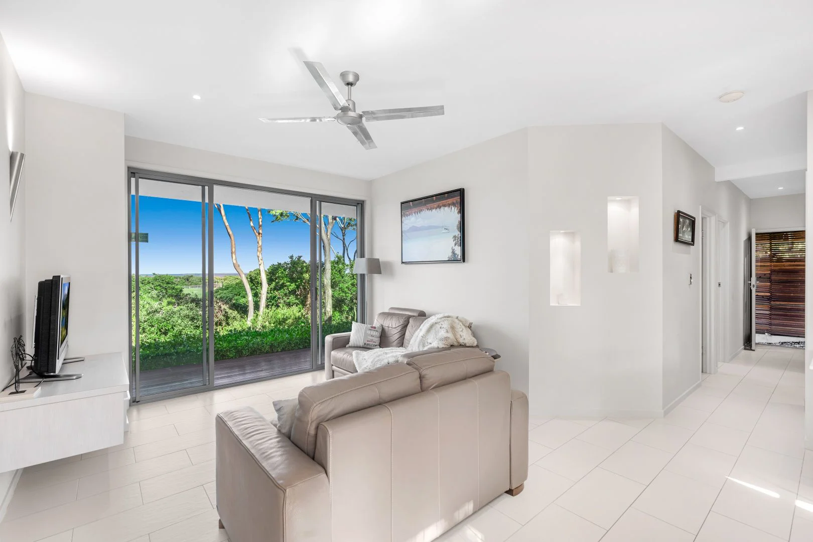 Additional image 5 of 50 Saunders Place, Wynnum QLD 4178