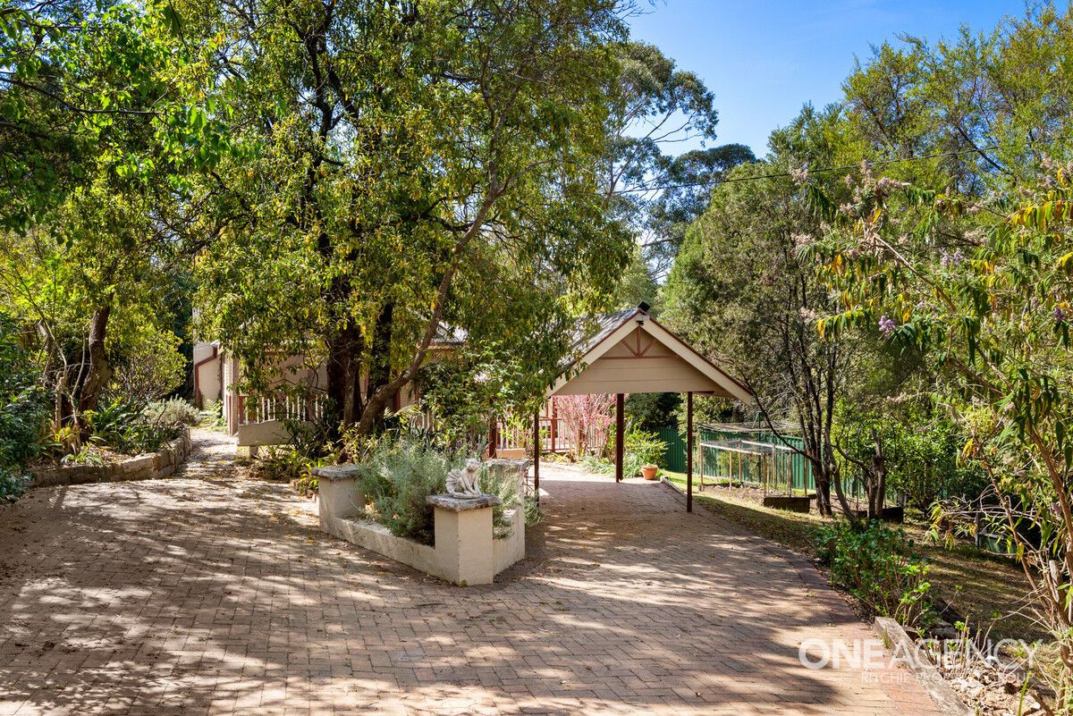 2 Lindsay Road, Faulconbridge NSW 2776, Image 0