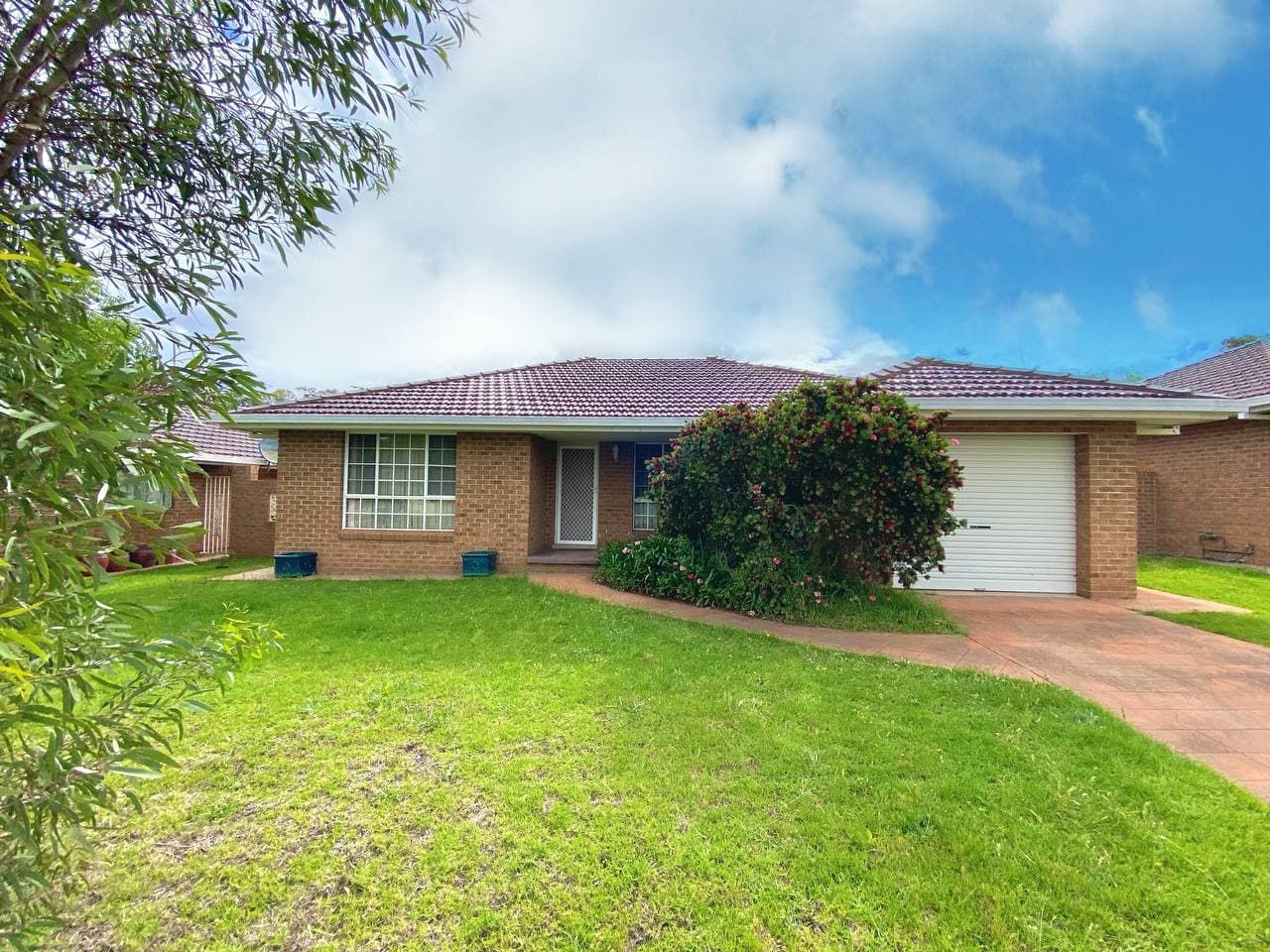 3 bedrooms Townhouse in 2/9 Ken Payne Place PARKES NSW, 2870