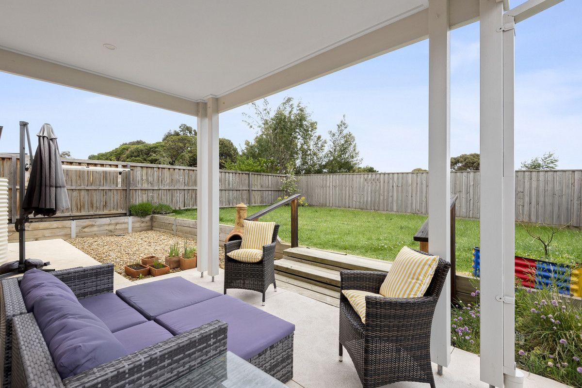 35 Flagstaff Drive, Portarlington VIC 3223, Image 2