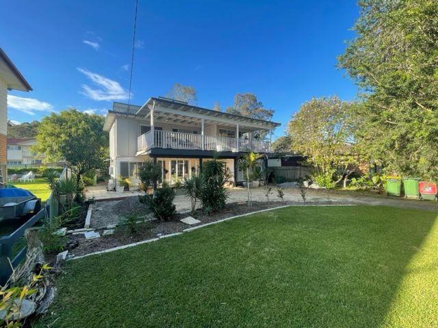 3 bedrooms House in 25 Black Swan Street BERKELEY VALE NSW, 2261