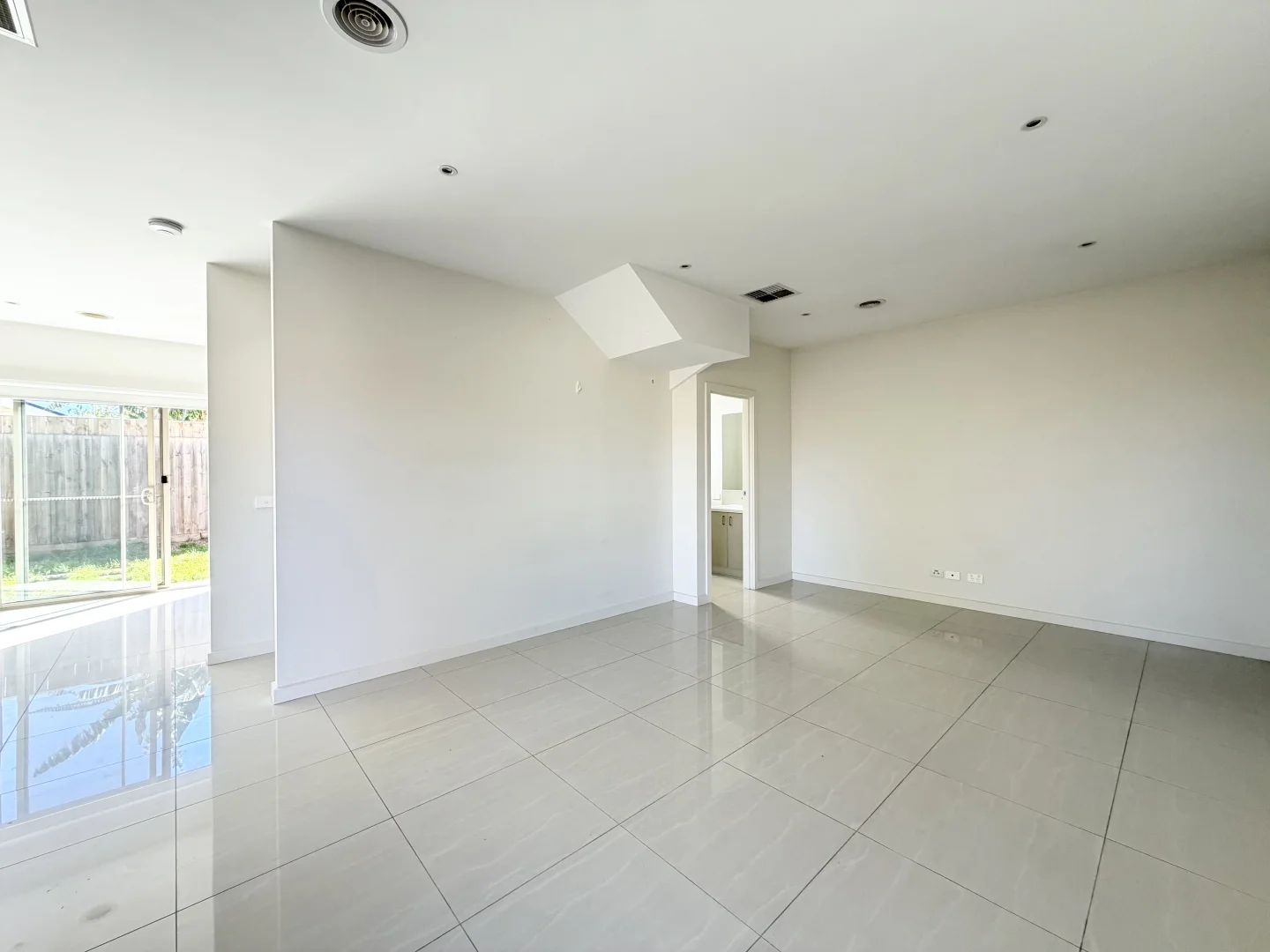 Additional image 5 of 3/5 Worsley Avenue, Clayton South VIC 3169