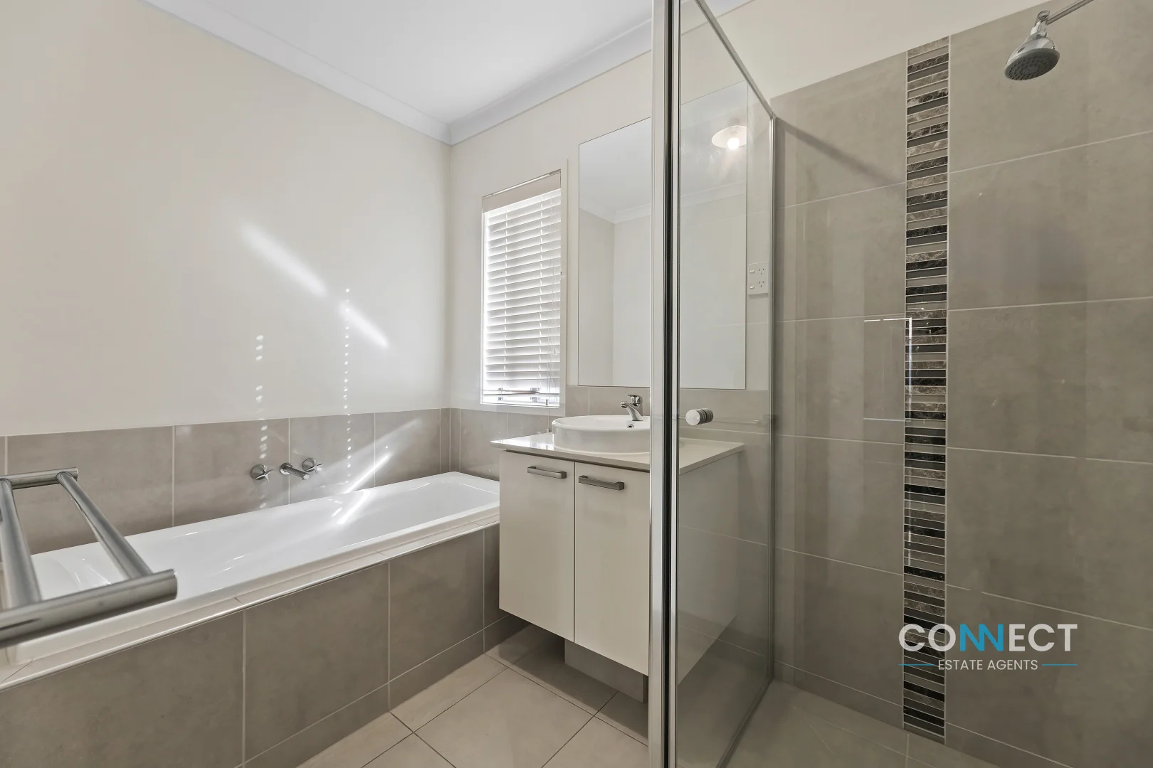 Additional image 10 of 186 Alisma Boulevard, Cranbourne North VIC 3977