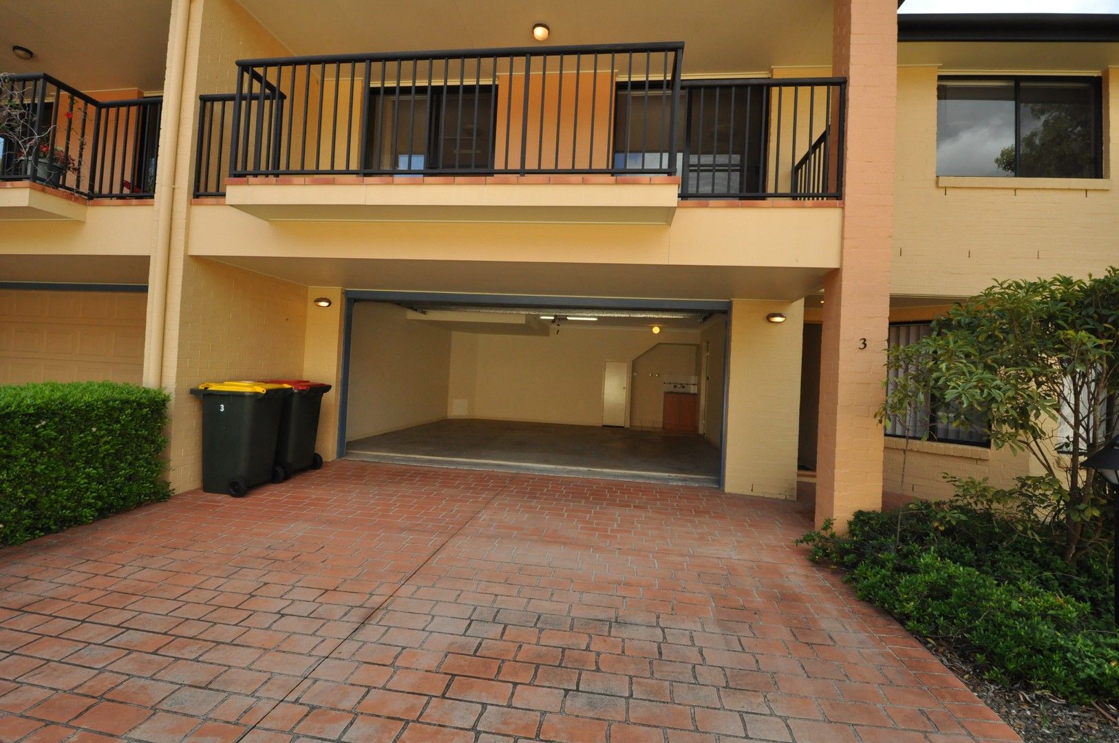 3 bedrooms Townhouse in 3/9 Pamela Place KENMORE QLD, 4069
