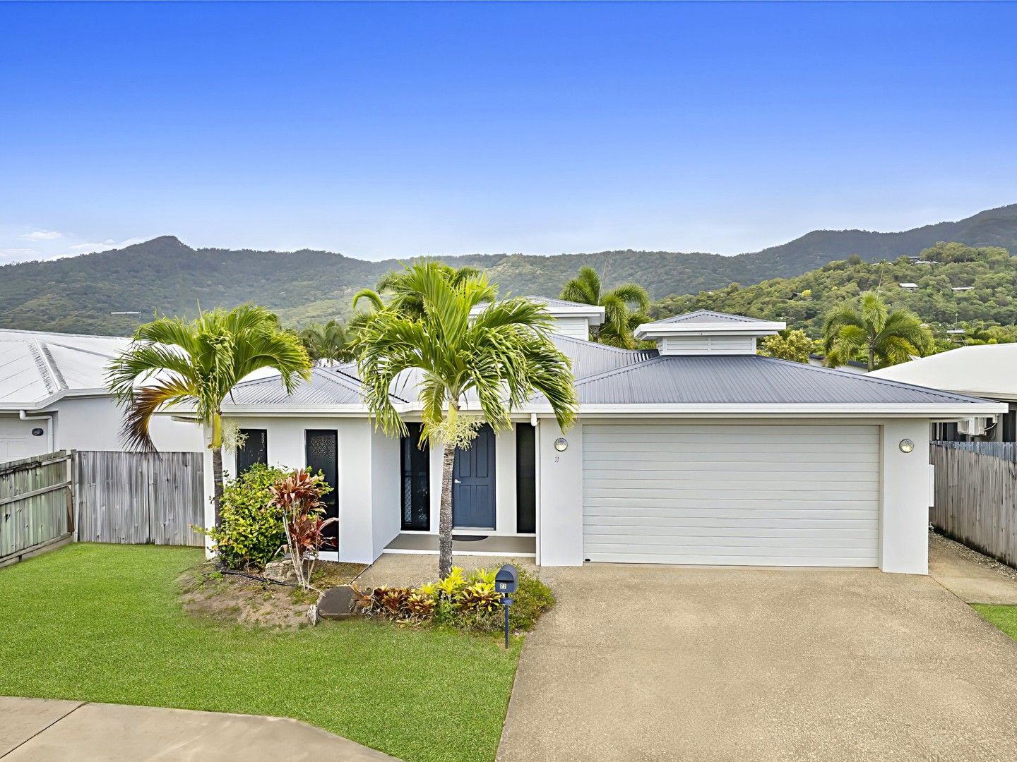 27 Landsborough Drive, Smithfield QLD 4878, Image 0