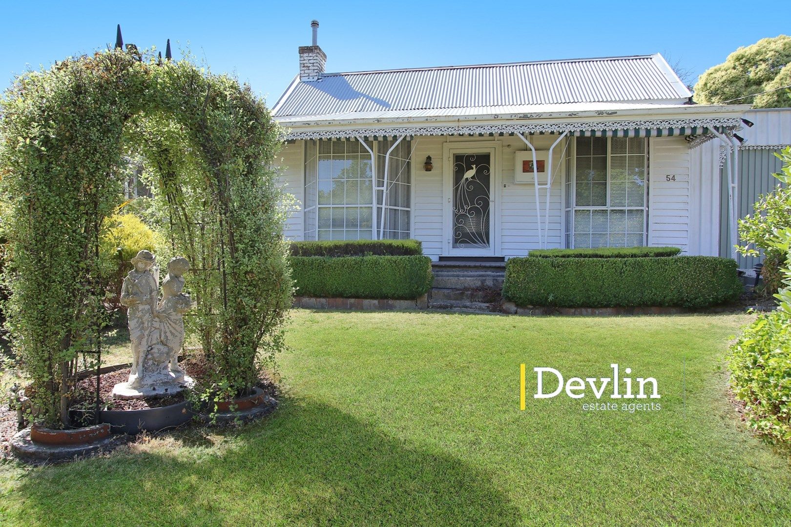 54 Finch Street, Beechworth VIC 3747, Image 0