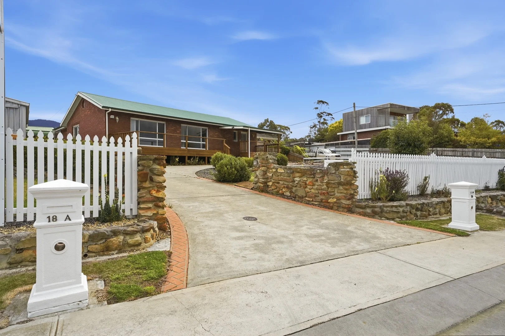 18 Wendourie Parade, Austins Ferry TAS 7011