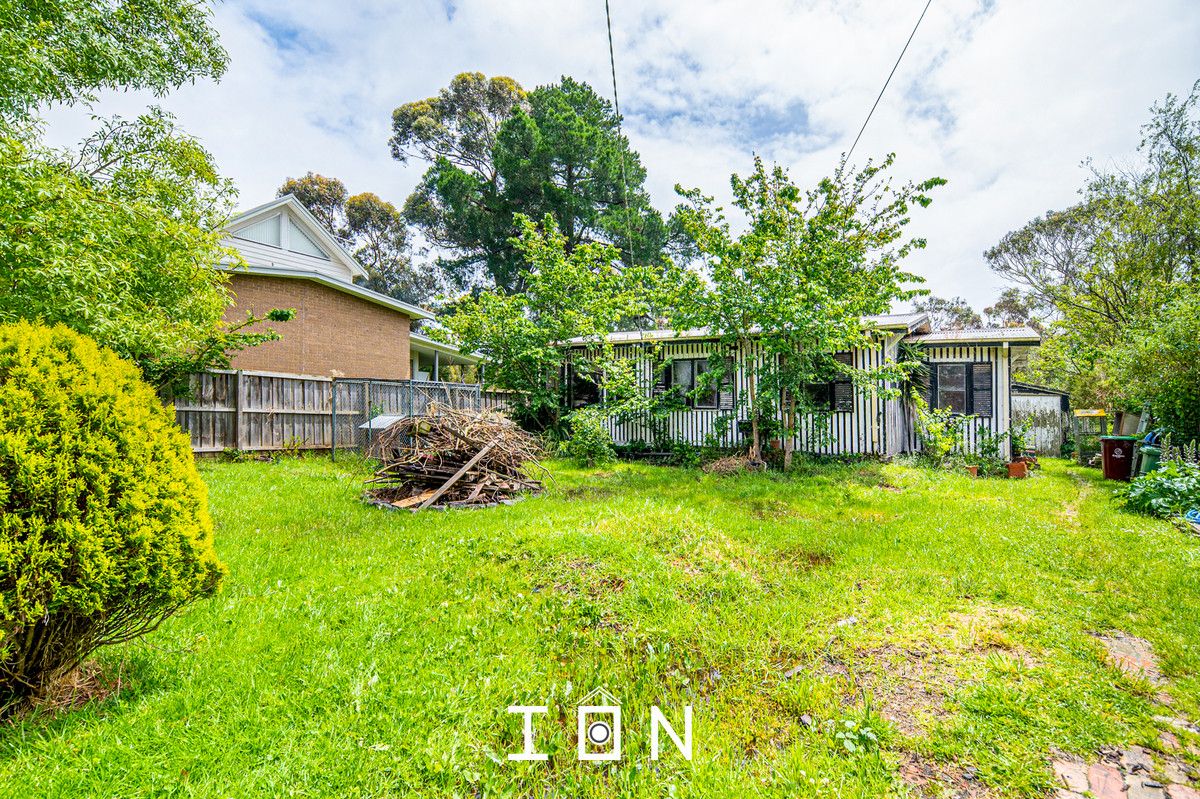 19 Glenalva Parade, Cannons Creek VIC 3977, Image 2