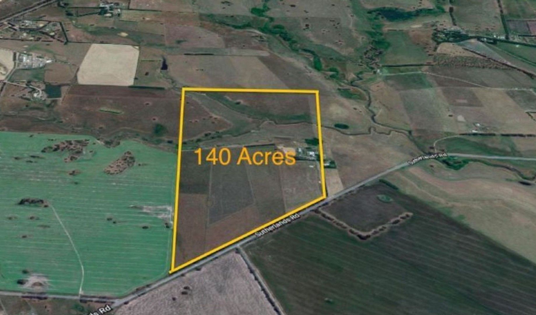 6 bedrooms Rural in 417 -419 Sutherlands Road RIDDELLS CREEK VIC, 3431