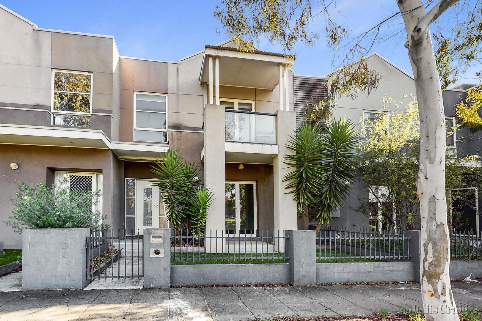 3 bedrooms Townhouse in 25 Eveline Avenue MARIBYRNONG VIC, 3032