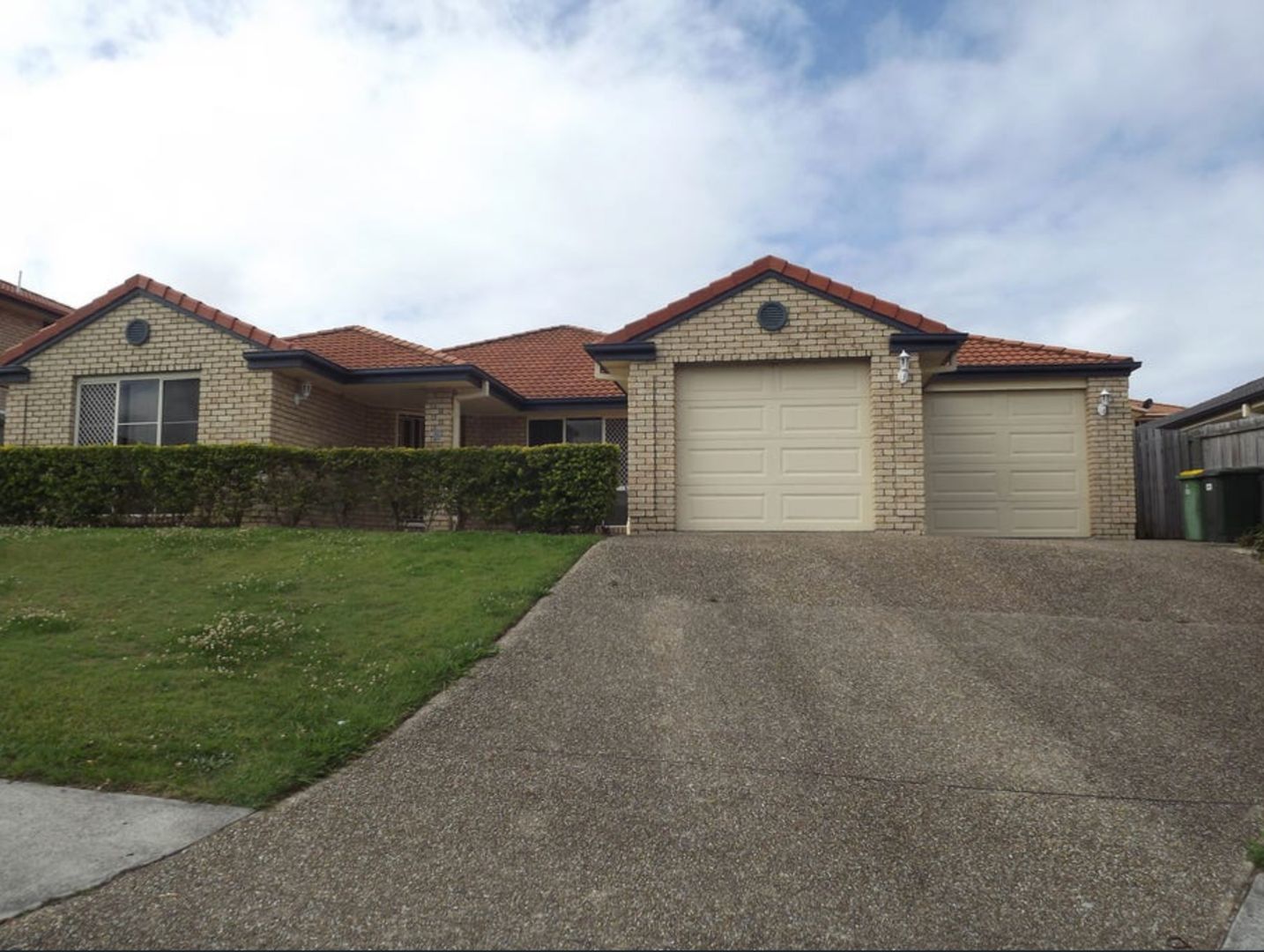 5 bedrooms House in 5 Heather Drive UPPER COOMERA QLD, 4209