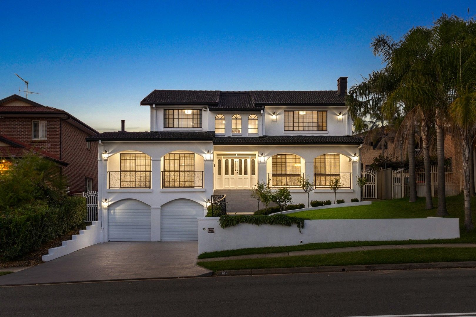 5 bedrooms House in 86 Stockdale Crescent ABBOTSBURY NSW, 2176