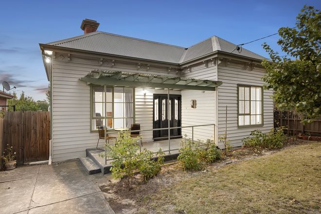 Picture of 3 Paddington Road, HUGHESDALE VIC 3166