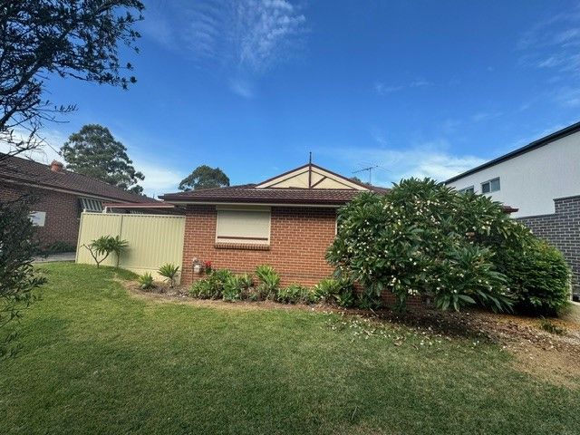 2 bedrooms House in 1/8 Byron Road GUILDFORD NSW, 2161