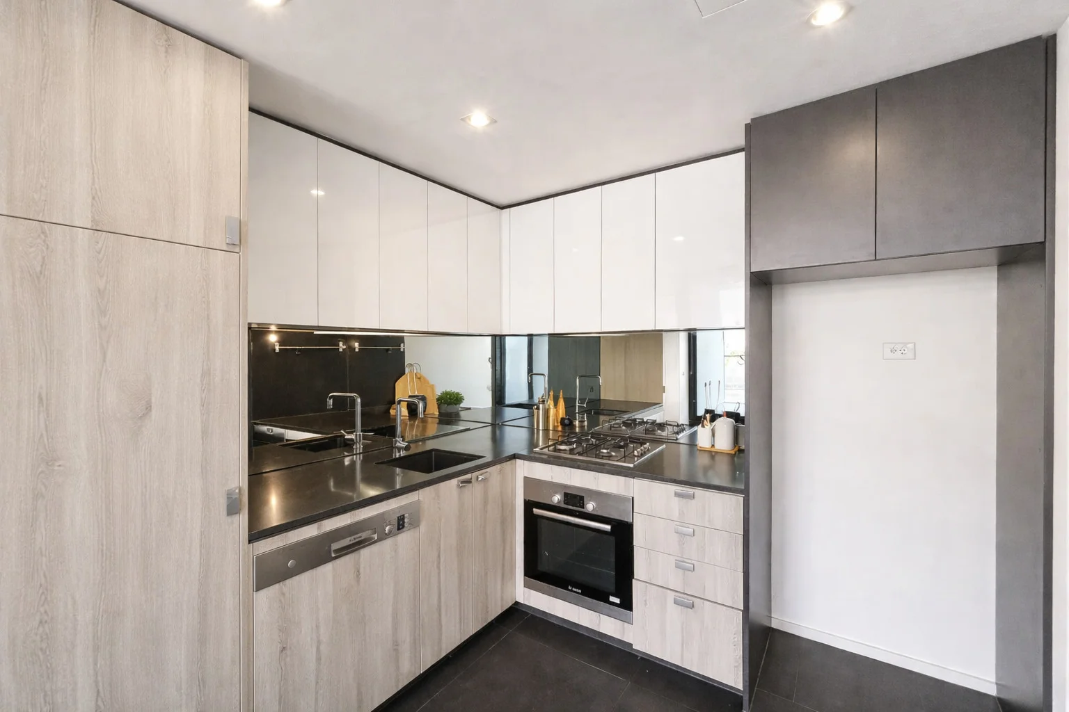 Additional image 2 of 223/284 Highett Road, Highett VIC 3190