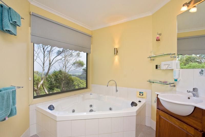 50 Parkers Access Road, Moonlight Head (Yuulong), APOLLO BAY VIC 3233, Image 2