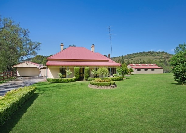 1545 Remembrance Driveway, Razorback NSW 2571