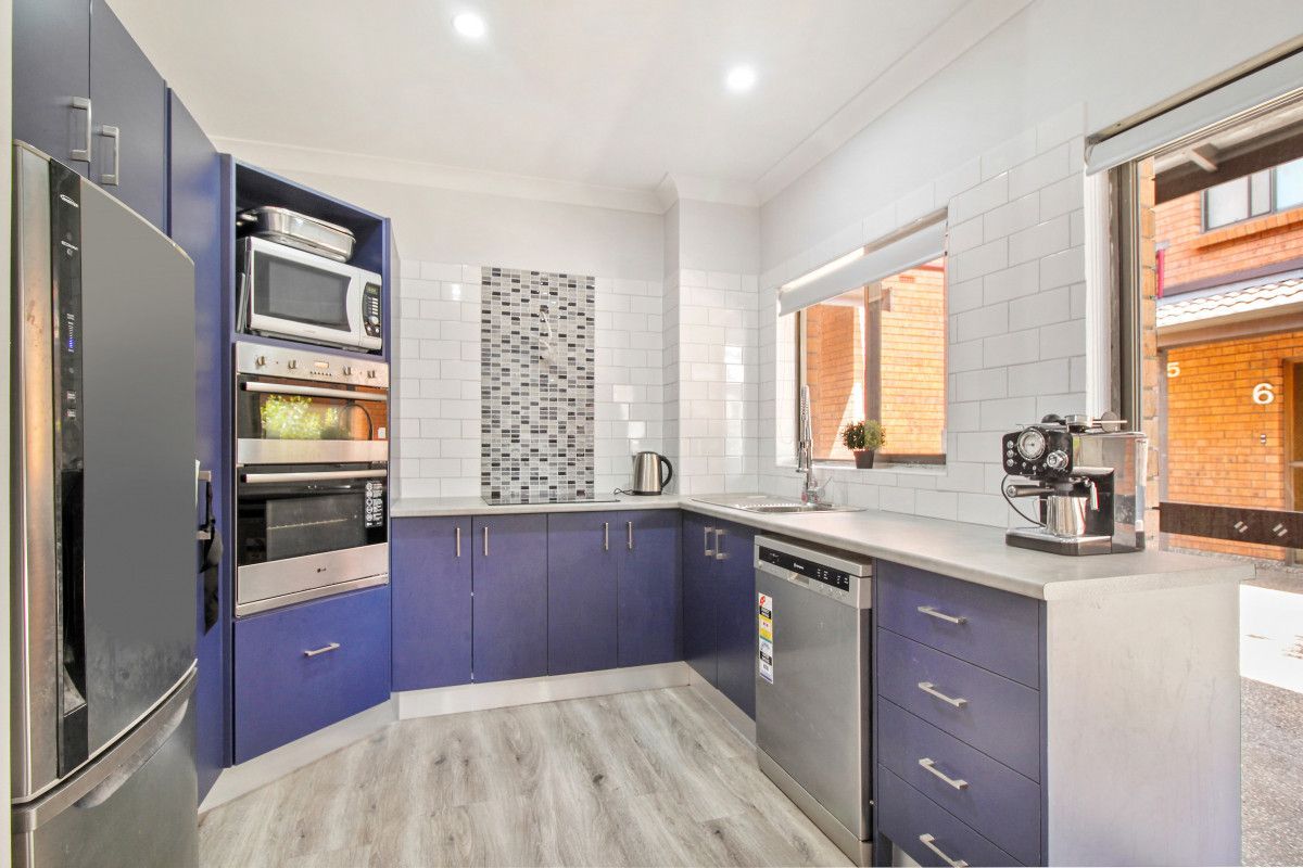 2 bedrooms Apartment / Unit / Flat in 3/32-36 Keira Street WOLLONGONG NSW, 2500