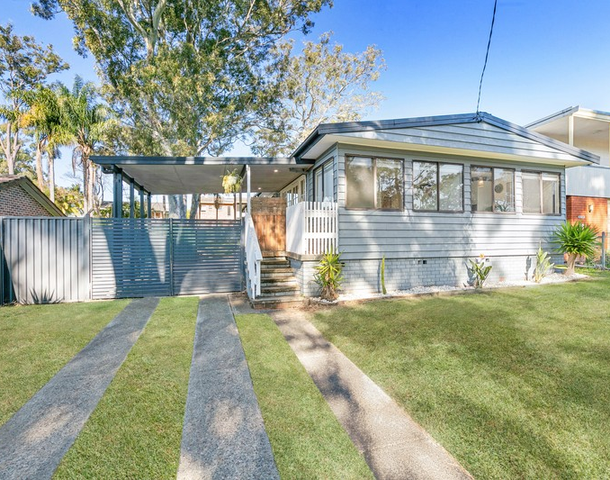 12 Una Avenue, Charmhaven NSW 2263