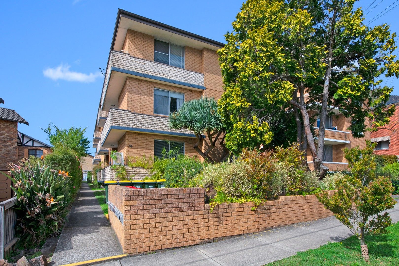 2 bedrooms Apartment / Unit / Flat in 2/99 Alt Street ASHFIELD NSW, 2131