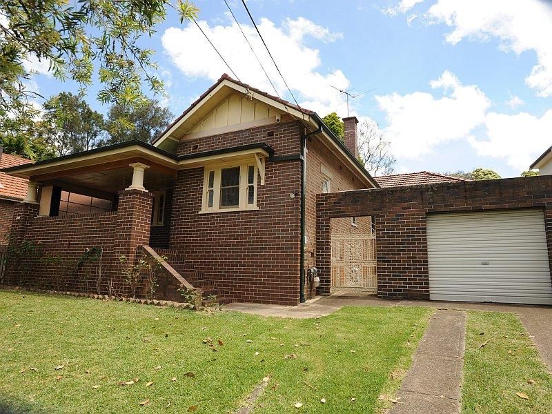 3 bedrooms House in 18 Tarrants Avenue EASTWOOD NSW, 2122