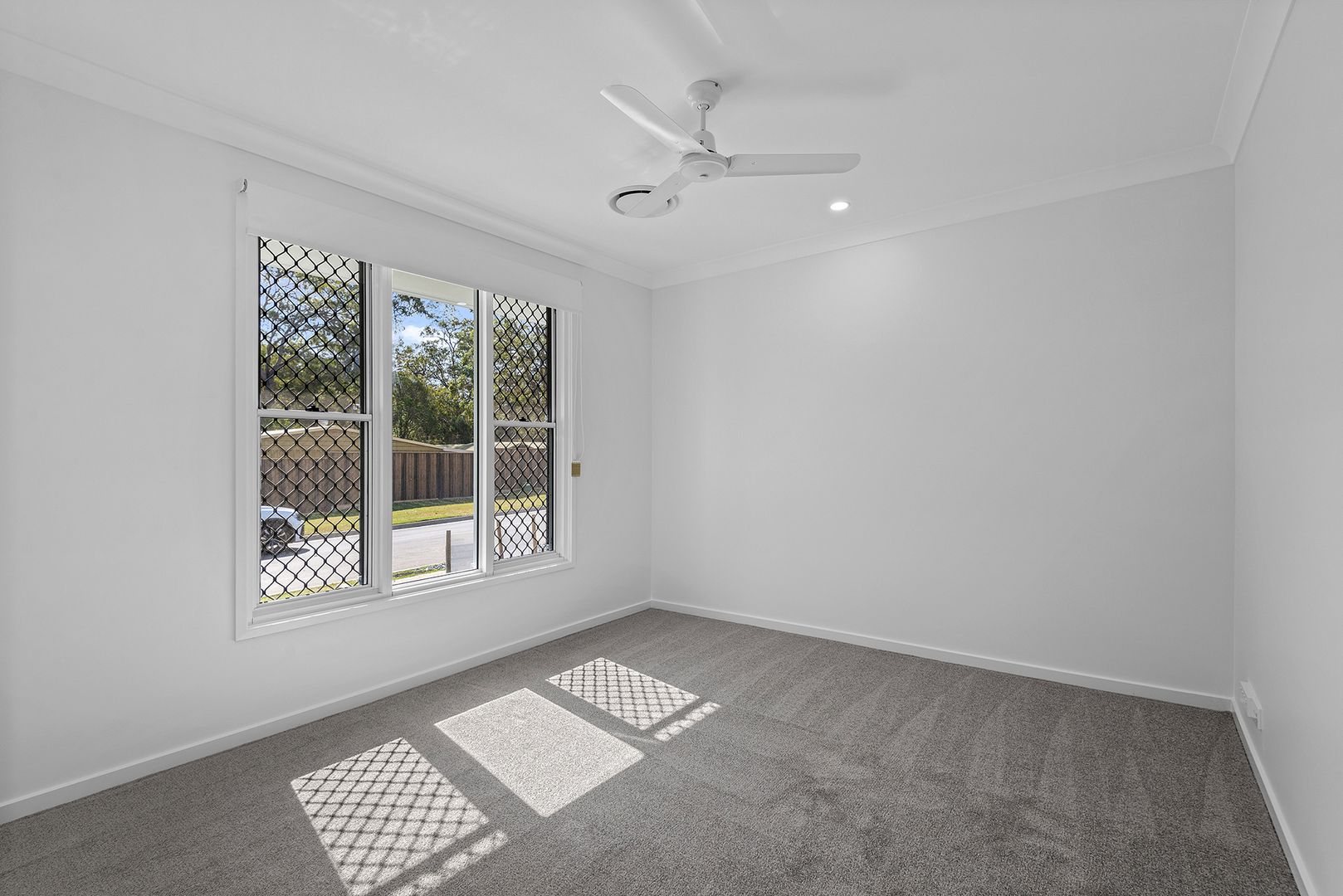 27 Francis Street, Ormiston QLD 4160 House For Rent 775 Domain