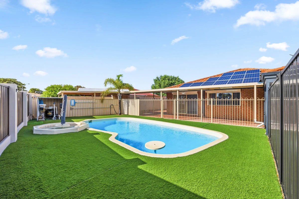 1 Limosa Glade, Warnbro WA 6169