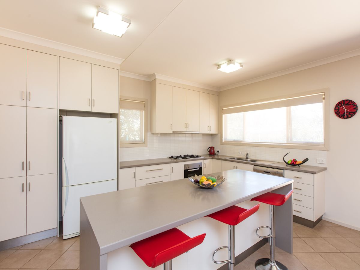 2 Commonwealth Court, Mildura VIC 3500, Image 2