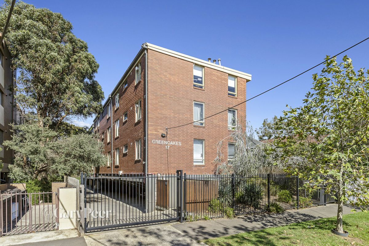 3 bedrooms Apartment / Unit / Flat in 8/17 Redan St ST KILDA VIC, 3182