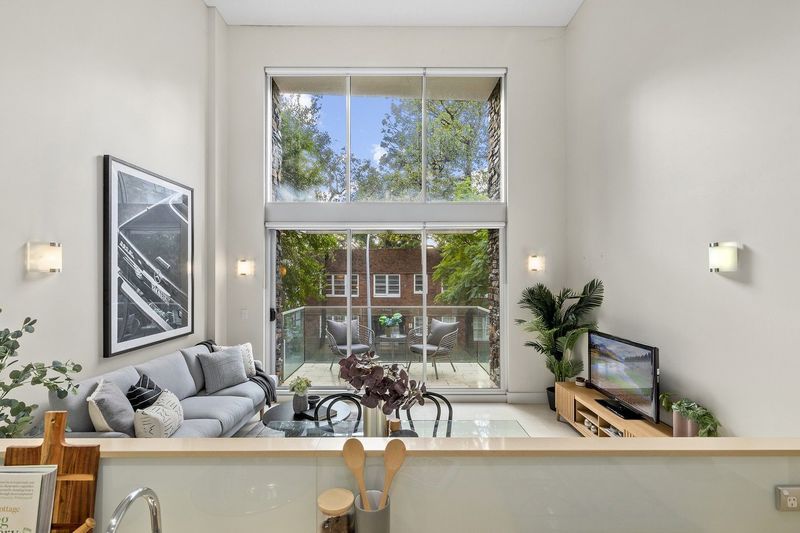 1 bedrooms Apartment / Unit / Flat in 7/8 Greenknowe Avenue ELIZABETH BAY NSW, 2011