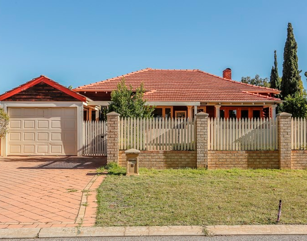 11 Quinn Avenue, Bentley WA 6102