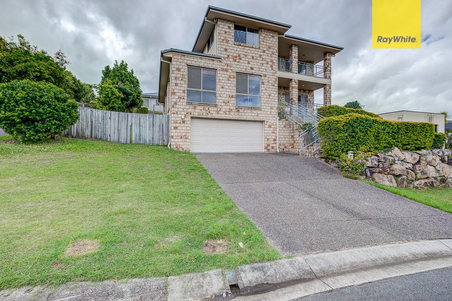 5 bedrooms House in 3 Brierbank Street UNDERWOOD QLD, 4119