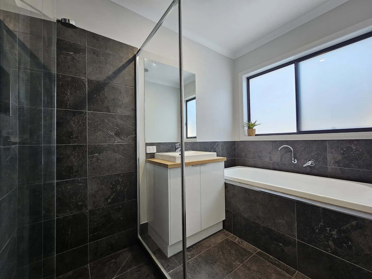 Additional image 5 of 4 Brunswick Court, West Wodonga VIC 3690