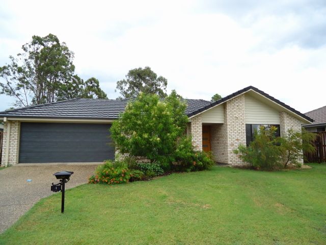 4 bedrooms House in 4 Tedar Close BELLMERE QLD, 4510
