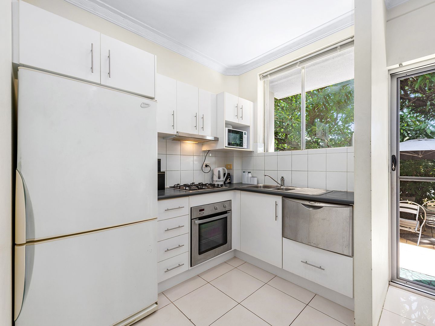 2/15 Windsor Ave, Lutwyche QLD 4030, Image 1