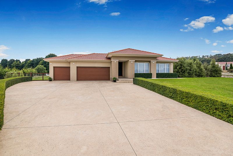 17 Cavallo Crescent, Hidden Valley VIC 3756, Image 0